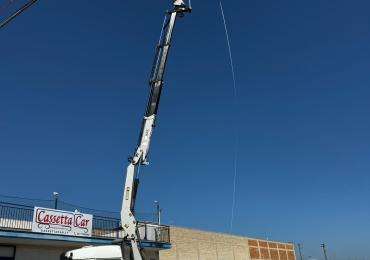IVECO FIAT 240.36 CON CASSONE FISSO+GRU