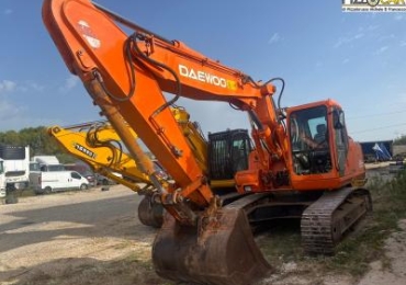 ESCAVATORE DAEWOO DOOSAN 220N-V
