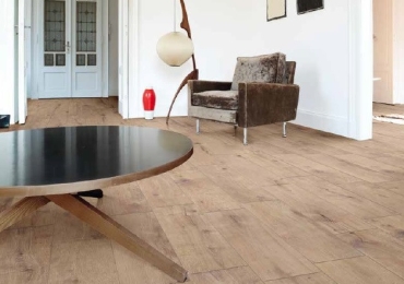 Pavimento in gres porcellanato effetto legno Cannella serie Essence