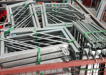 Distanziatori metallici