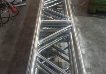 Trave reticolare zincata nuova