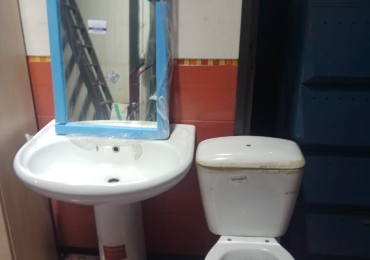 Sanitari con specchio