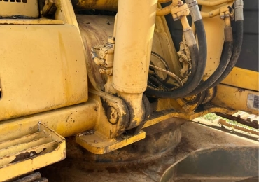 ESCAVATORE KOMATSU