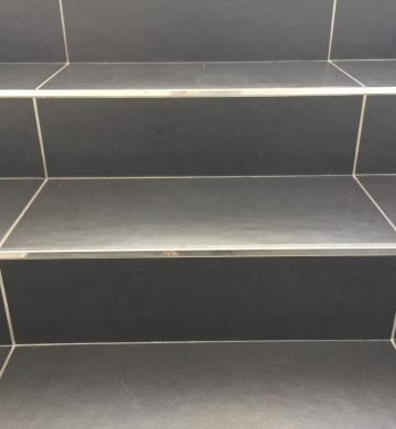 GRADINO SCALA IN GRES NERO