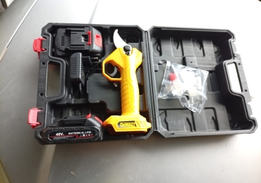 Forbici da puta a batteria