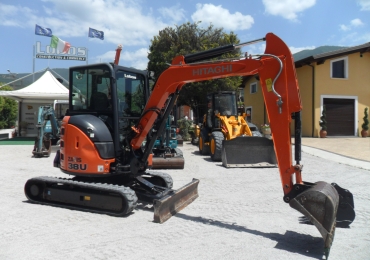 MINIESCAVATORE HITACHI ZX38 U-5