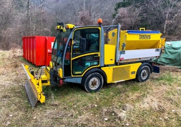 Spazzatrice stradale