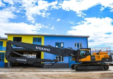 Escavatore cingolato