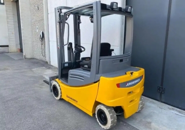Carrello elevatore