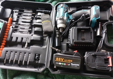 Trapano avvitator svitatore