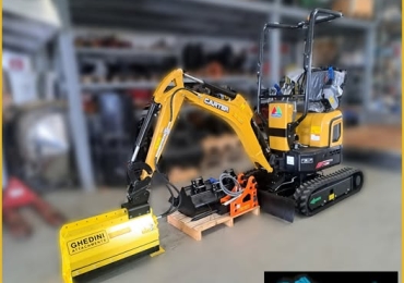 MINI ESCAVATORE CARTER CT12BU + TRINCIA GHEDINI DA51 + MARTELLO DEMOLITORE + 3 BENNE E ATTACCO RAPIDO MECCANICO