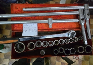 Cassetta di boccole da 3/4″ tra boccole normali e rinforzate.