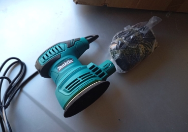 Levigatrice angolare orbitale con regolazione manuale 1200w