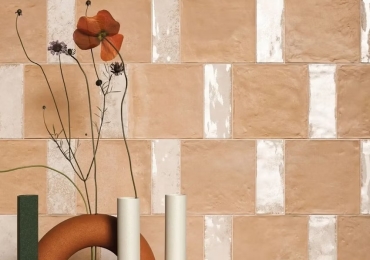 PAVIMENTO E RIVESTIMENTO IN GRES PORCELLANATO