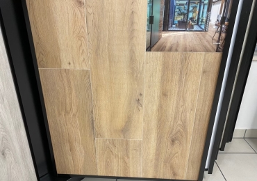 PAVIMENTO IN GRES PORCELLANATO