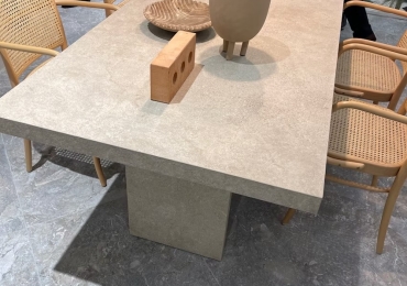 Tavolo in gres