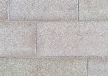 PAVIMENTO BOCCIARDATO SPAZZOLATO