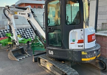 Bobcat E35