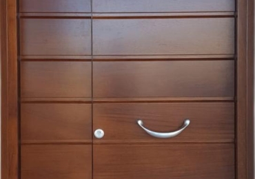 Portone in massello legno