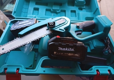 MOTOSEGA A BATTERIA