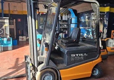 Carrello Elevatore Still