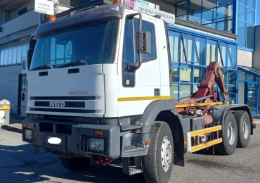 Autocarro Iveco