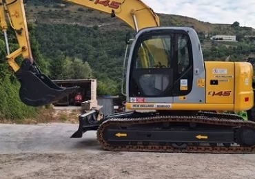 Escavatore New Holland