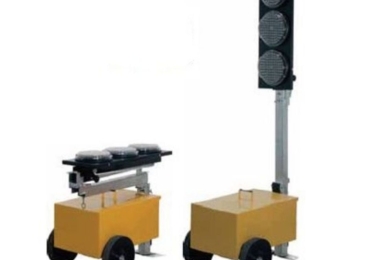 Impianto semaforico mobile