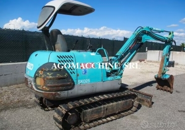 Kobelco SK025