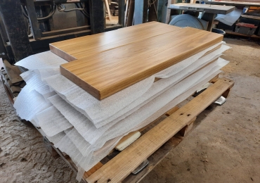 GRADINI IN LEGNO DI ROVERE