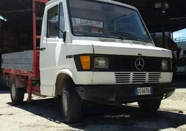 Mercedes Benz