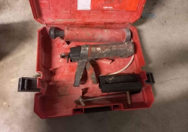 Pistola hilti