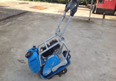 Piastra vibrante usato